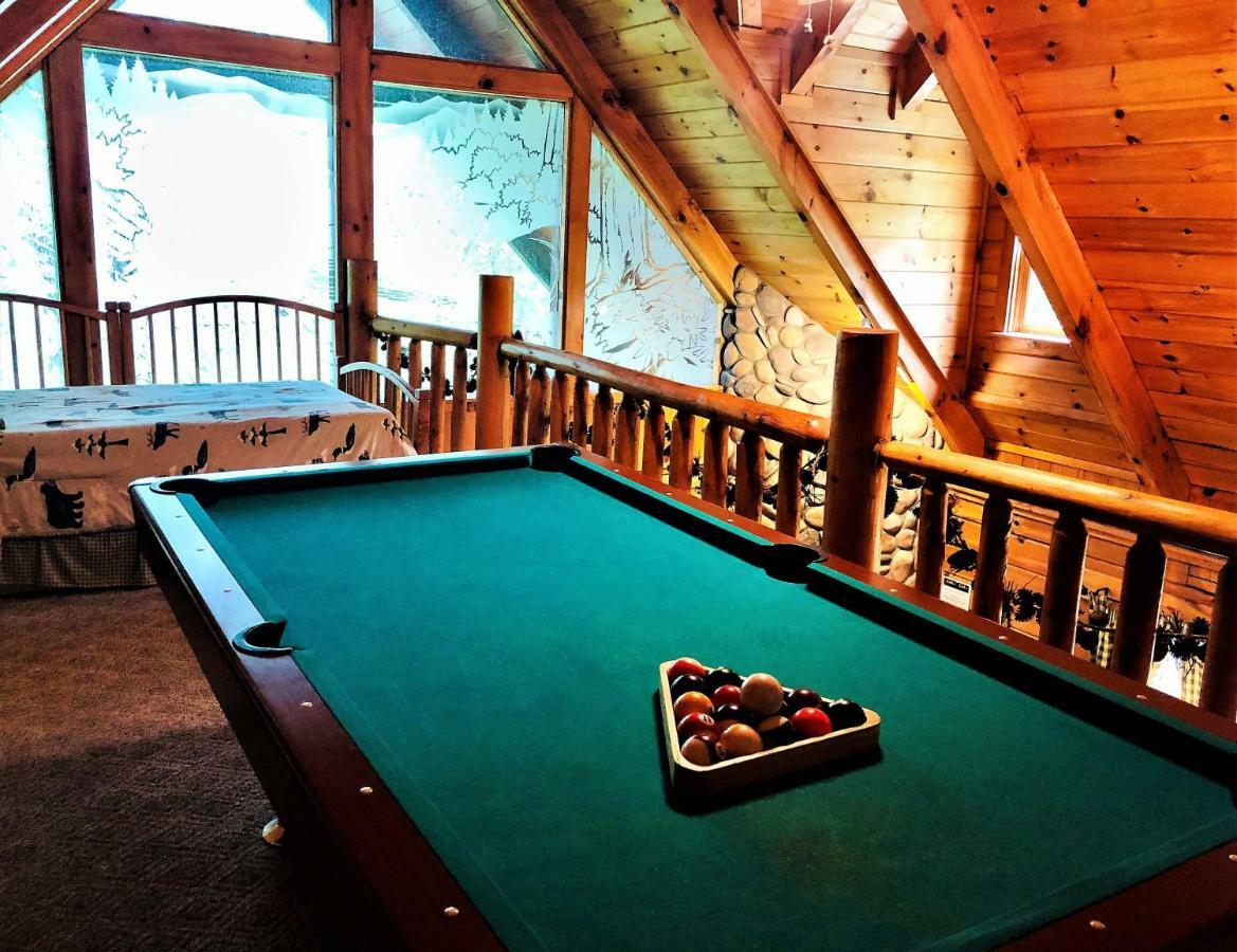 Bear Pleasures Cabin Villa Gatlinburg Esterno foto